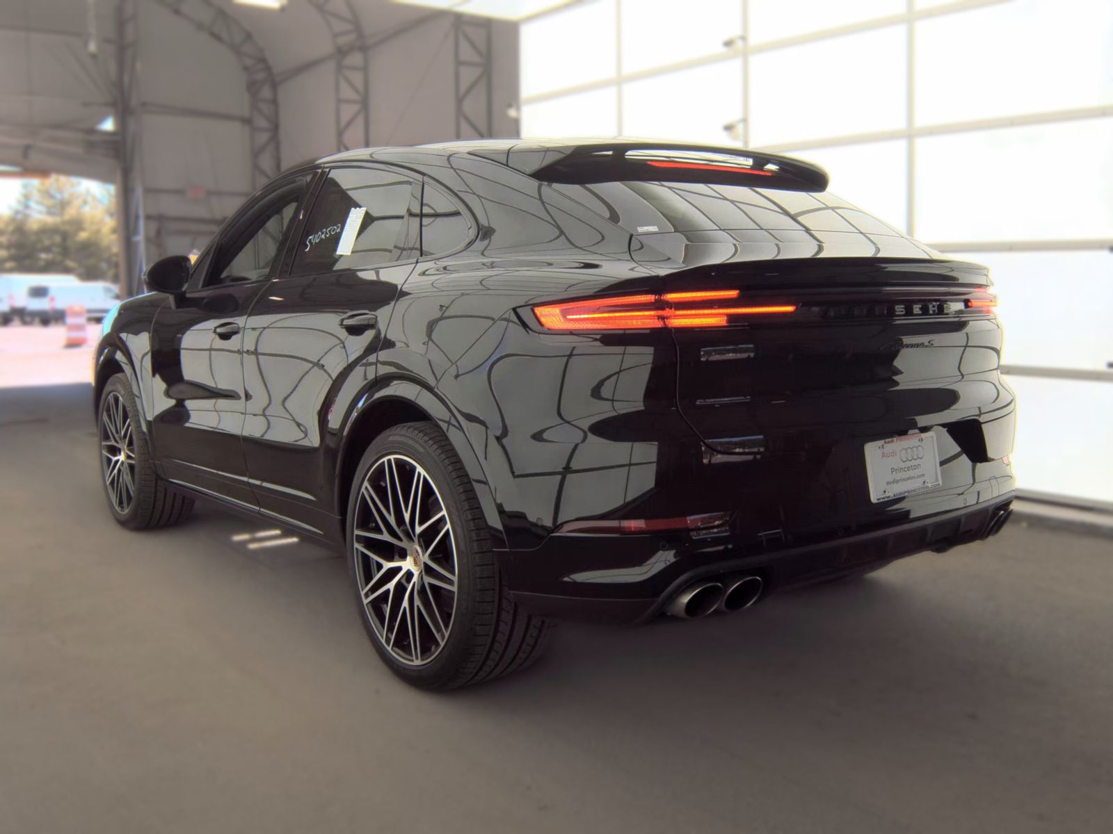 PORSCHE CAYENNE - 9
