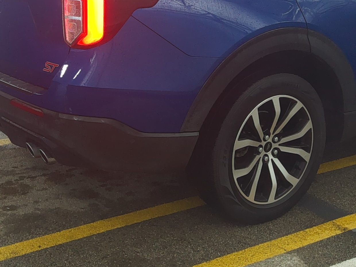 FORD EXPLORER - 10