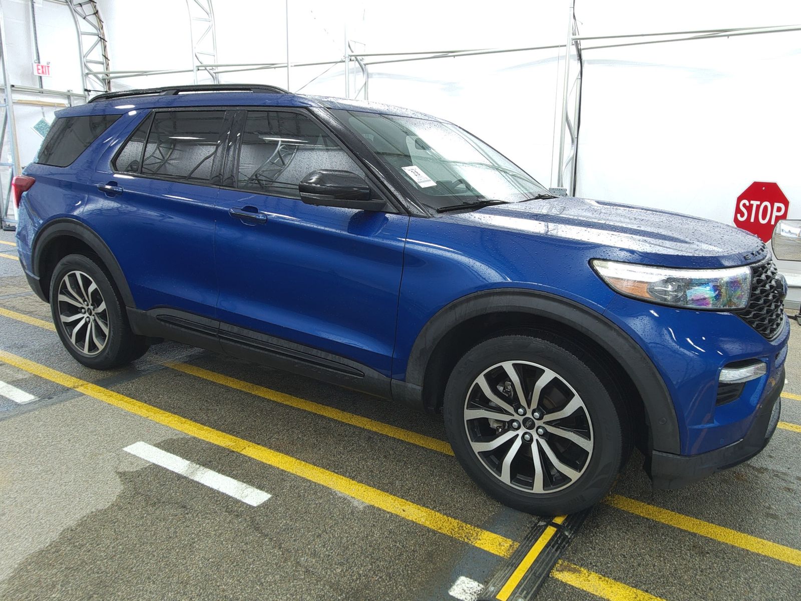 FORD EXPLORER - 4
