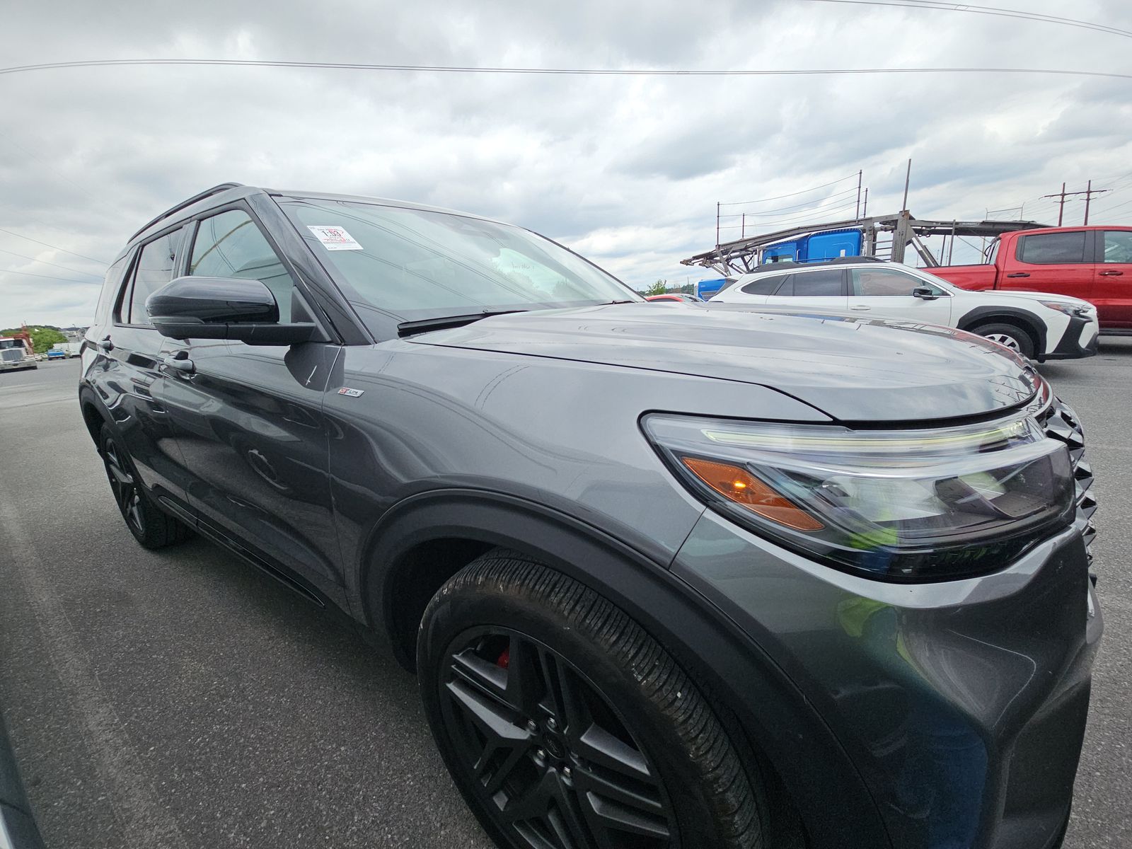 FORD EXPLORER - 4