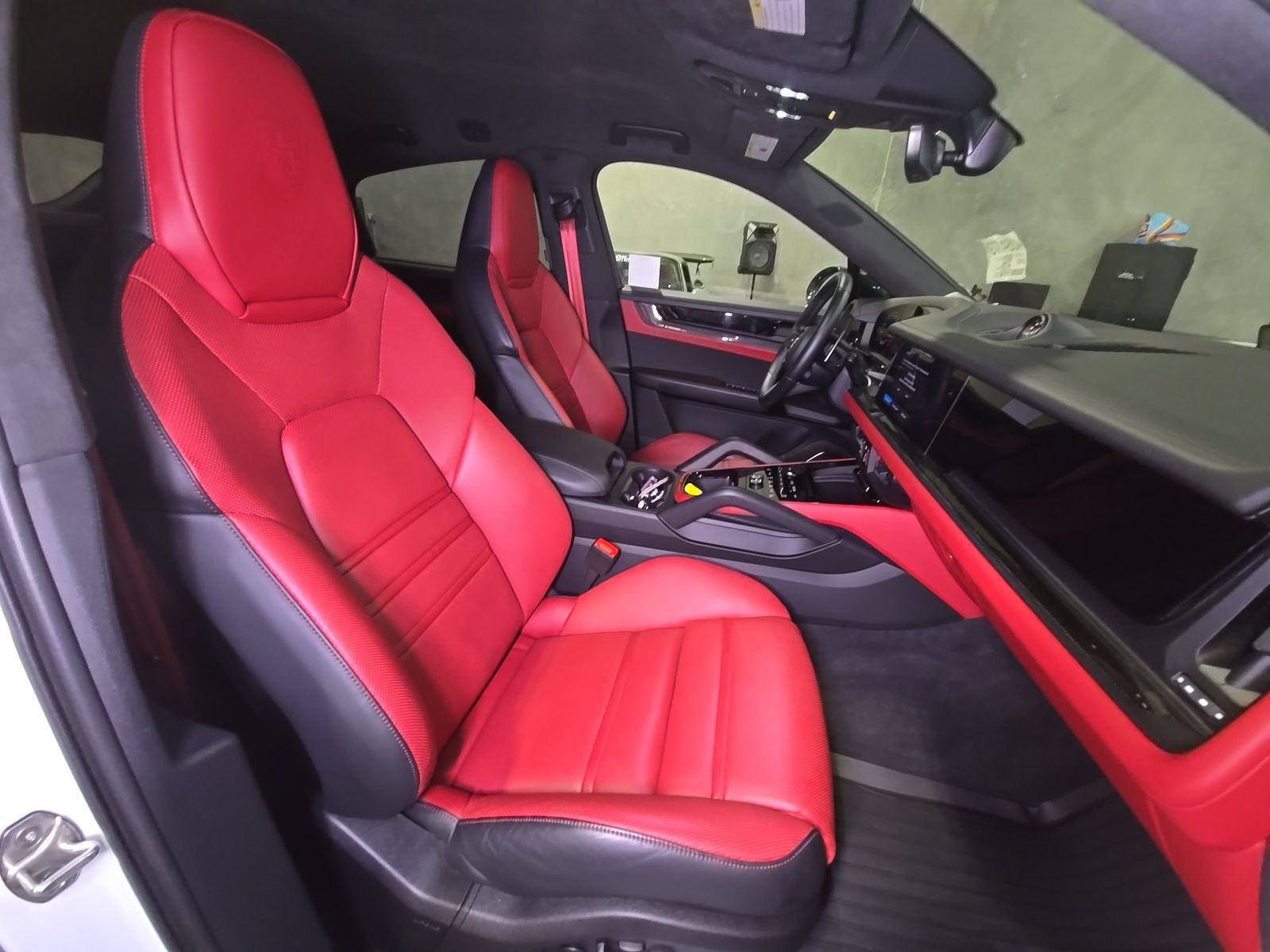 PORSCHE CAYENNE - 9