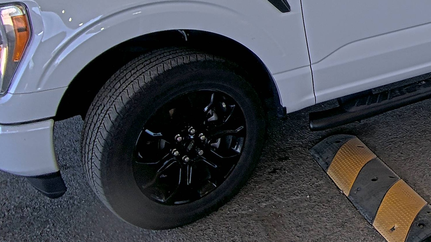 FORD F-150 - 8