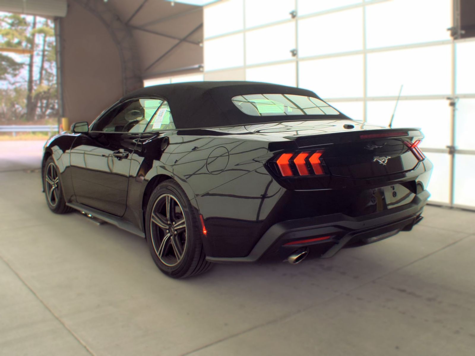 2025 Ford Mustang EcoBoost Premium RWD