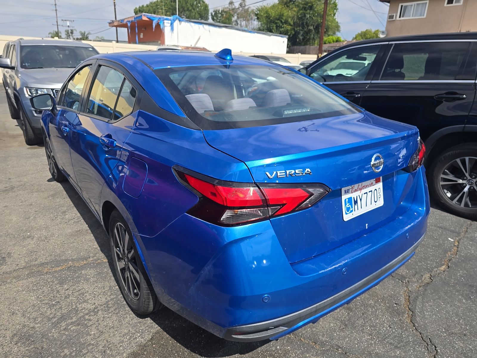 NISSAN VERSA - 7