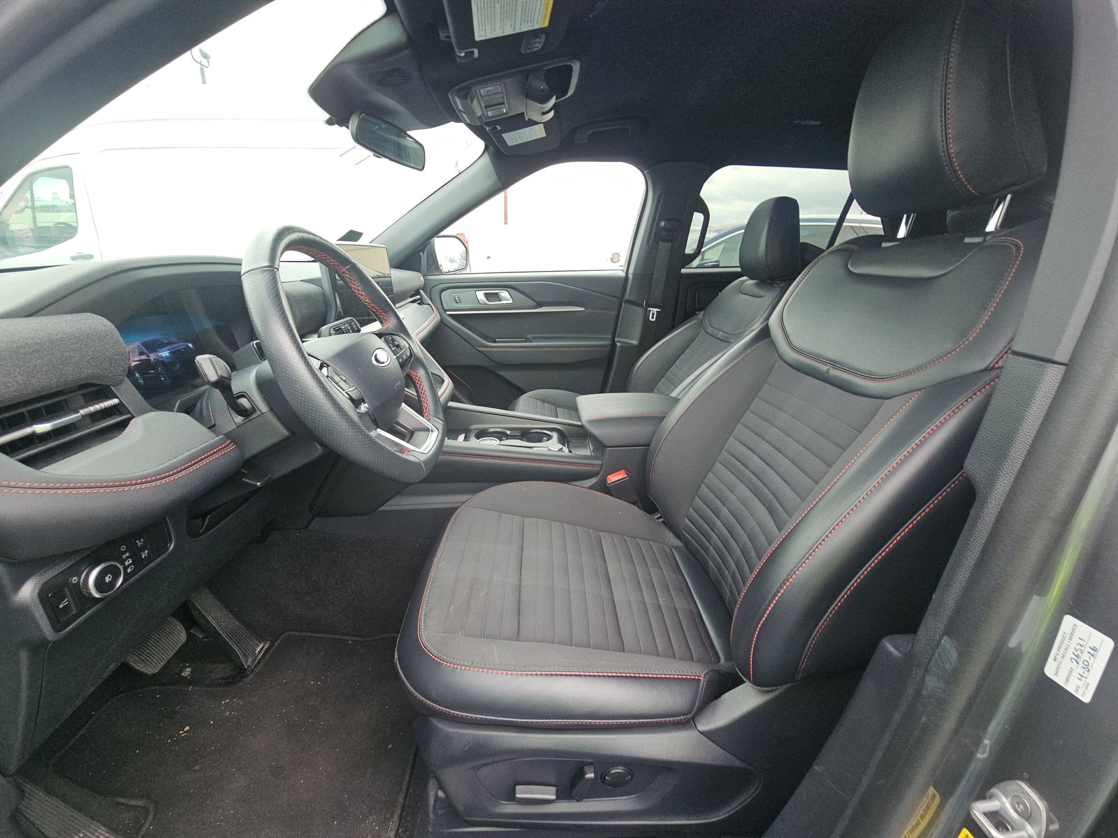 FORD EXPLORER - 8