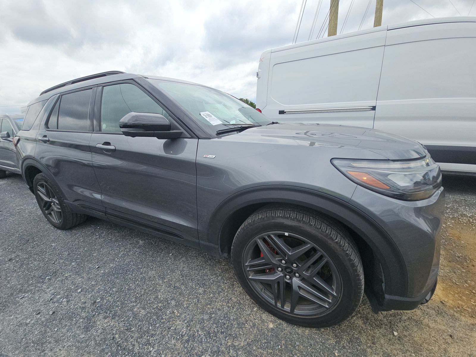 FORD EXPLORER - 4