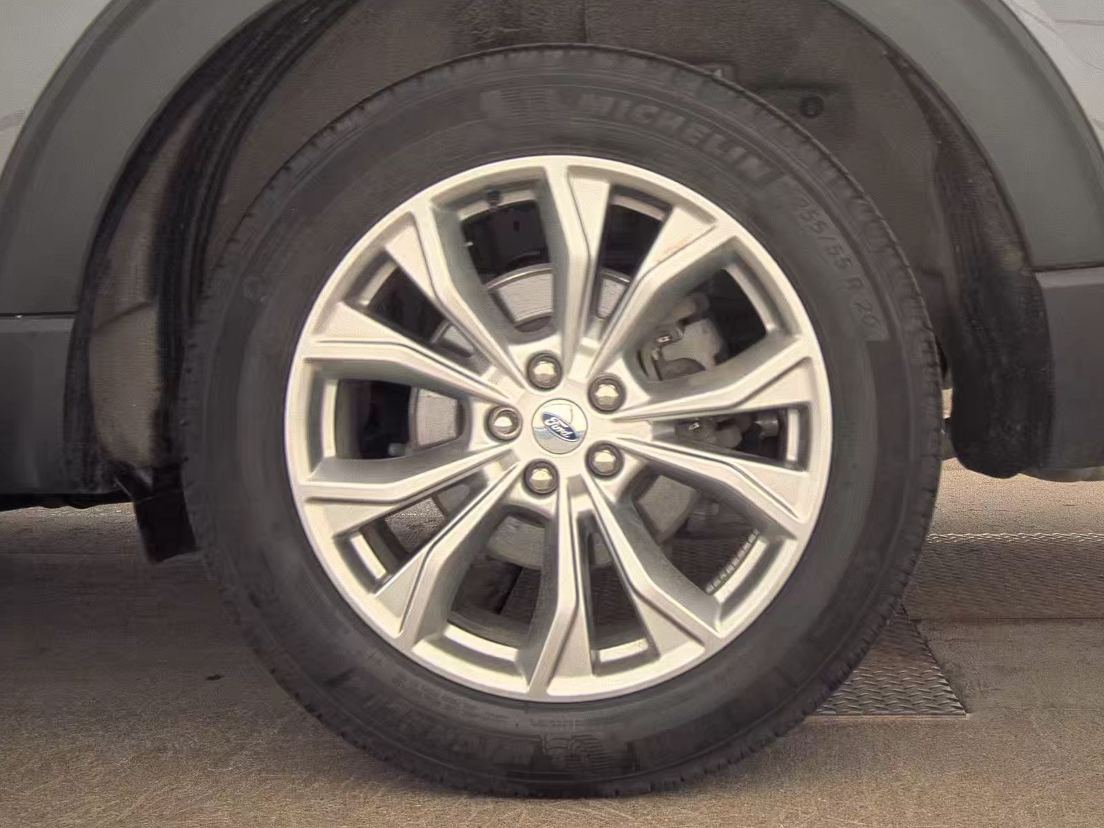 2024 Ford Explorer XLT AWD