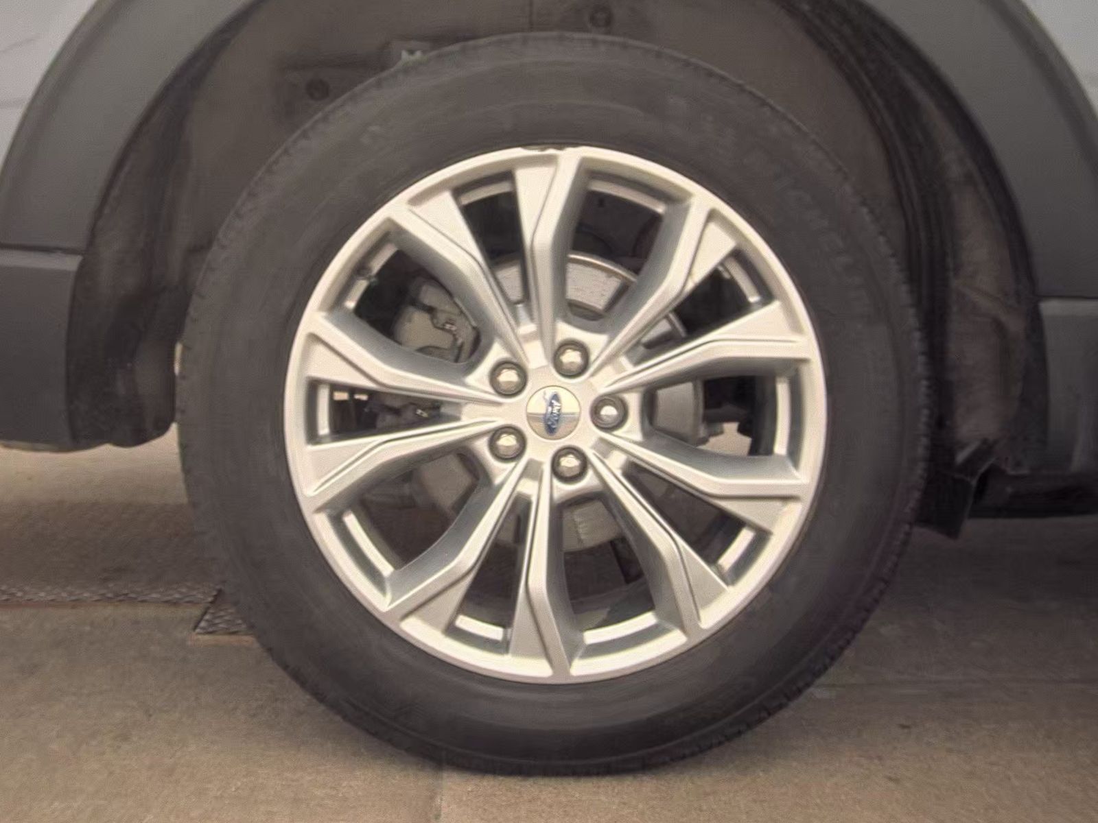 2024 Ford Explorer XLT AWD