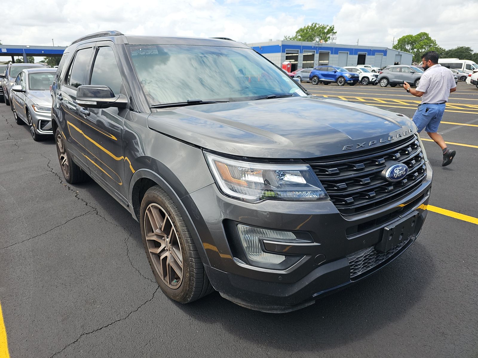 FORD EXPLORER - 4