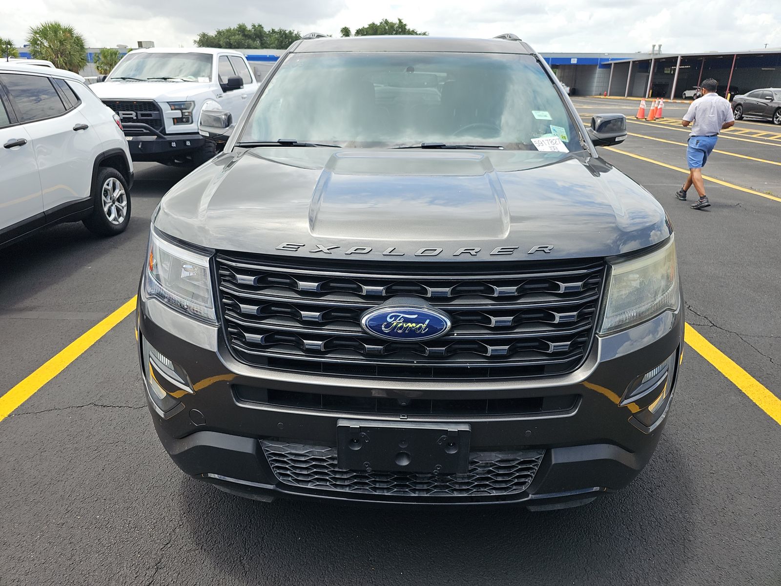 FORD EXPLORER - 3