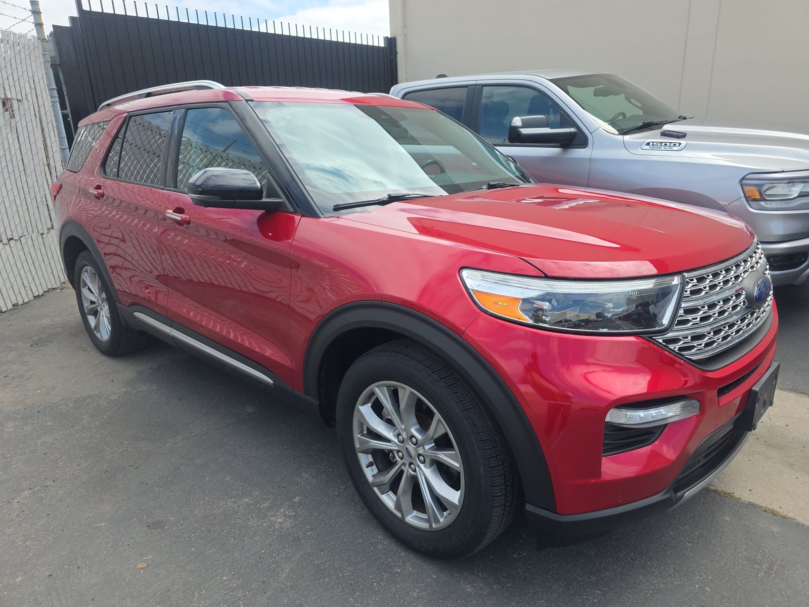 FORD EXPLORER - 4