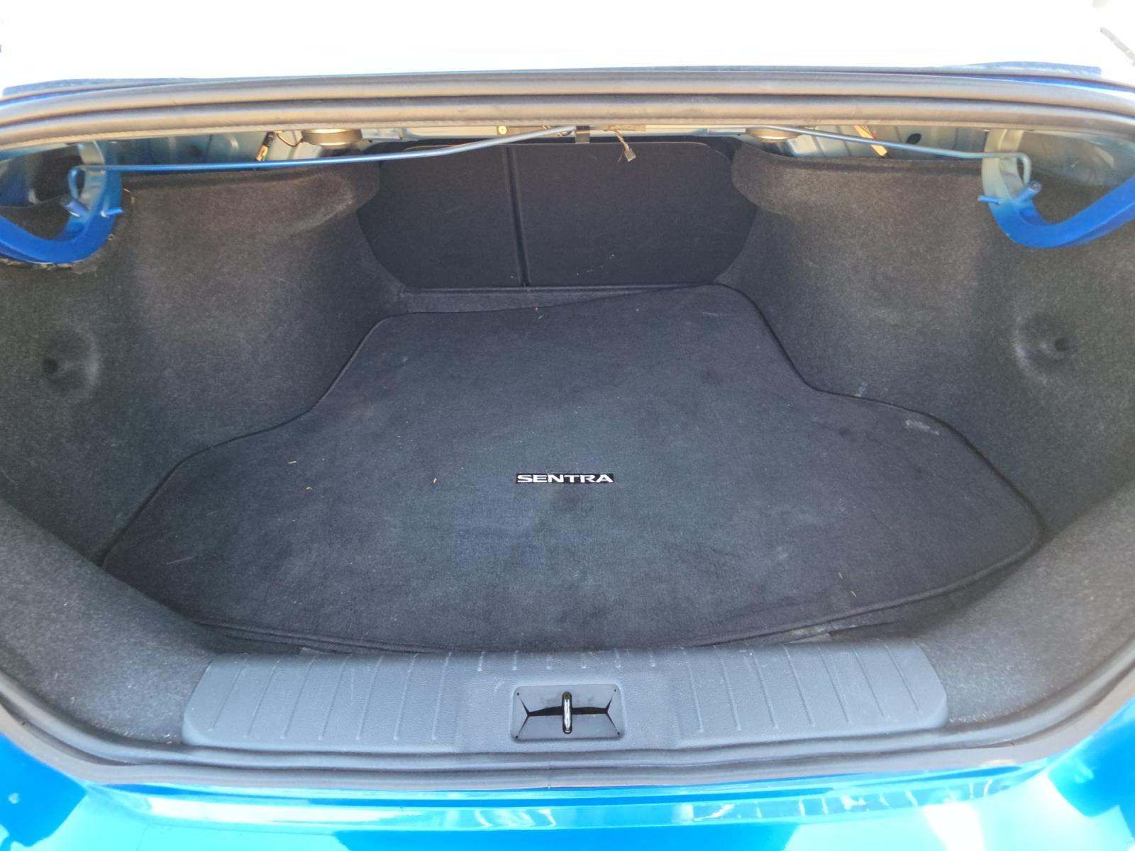NISSAN SENTRA - 9