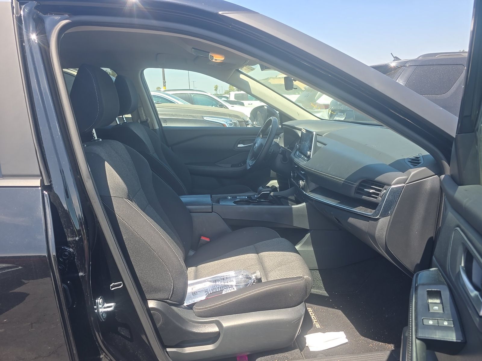 2025 Nissan Rogue SV FWD