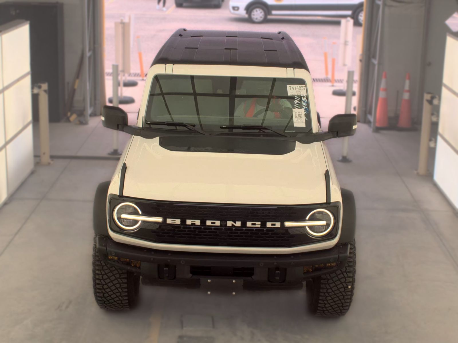 FORD BRONCO - 3