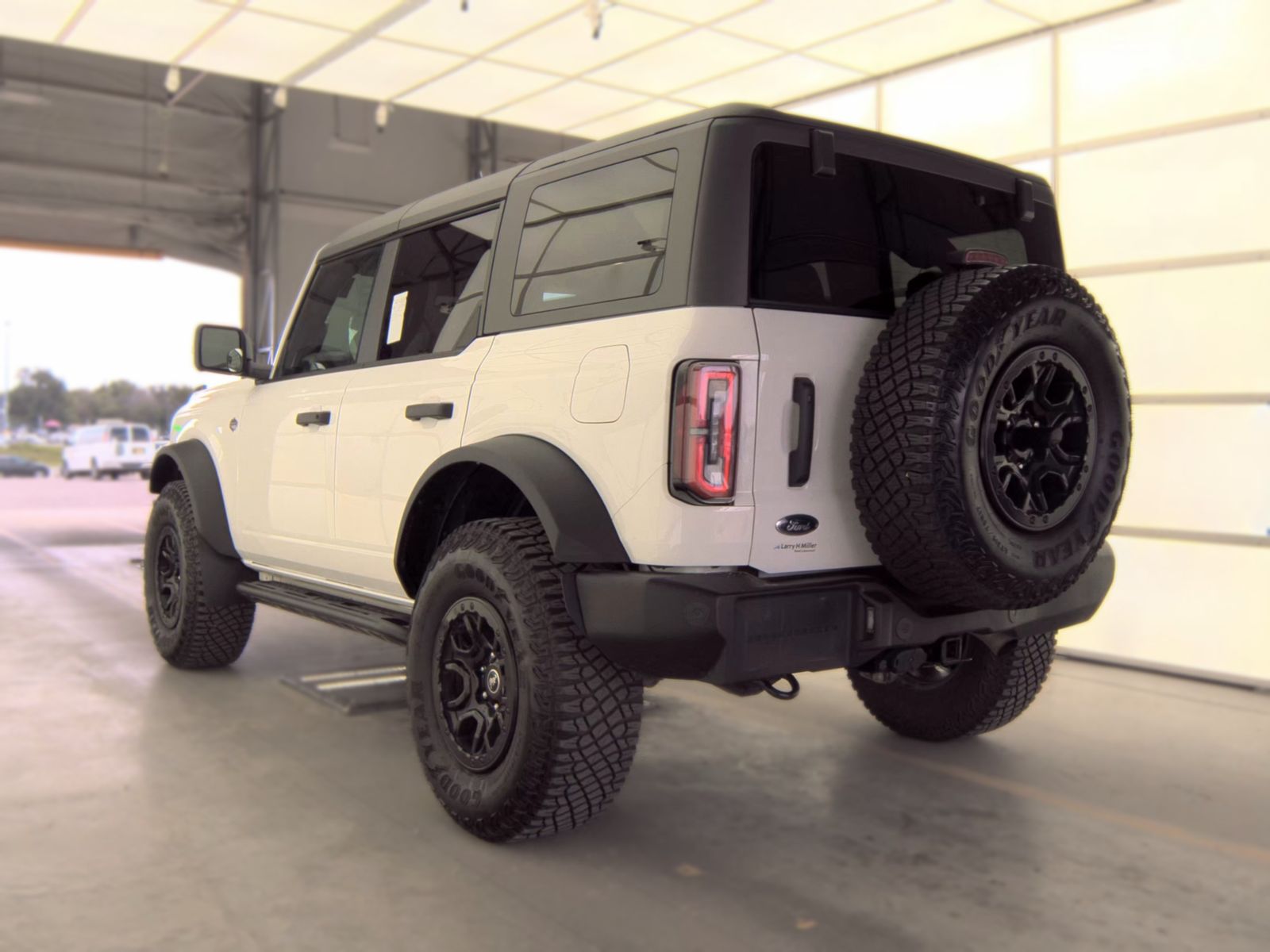 FORD BRONCO - 9