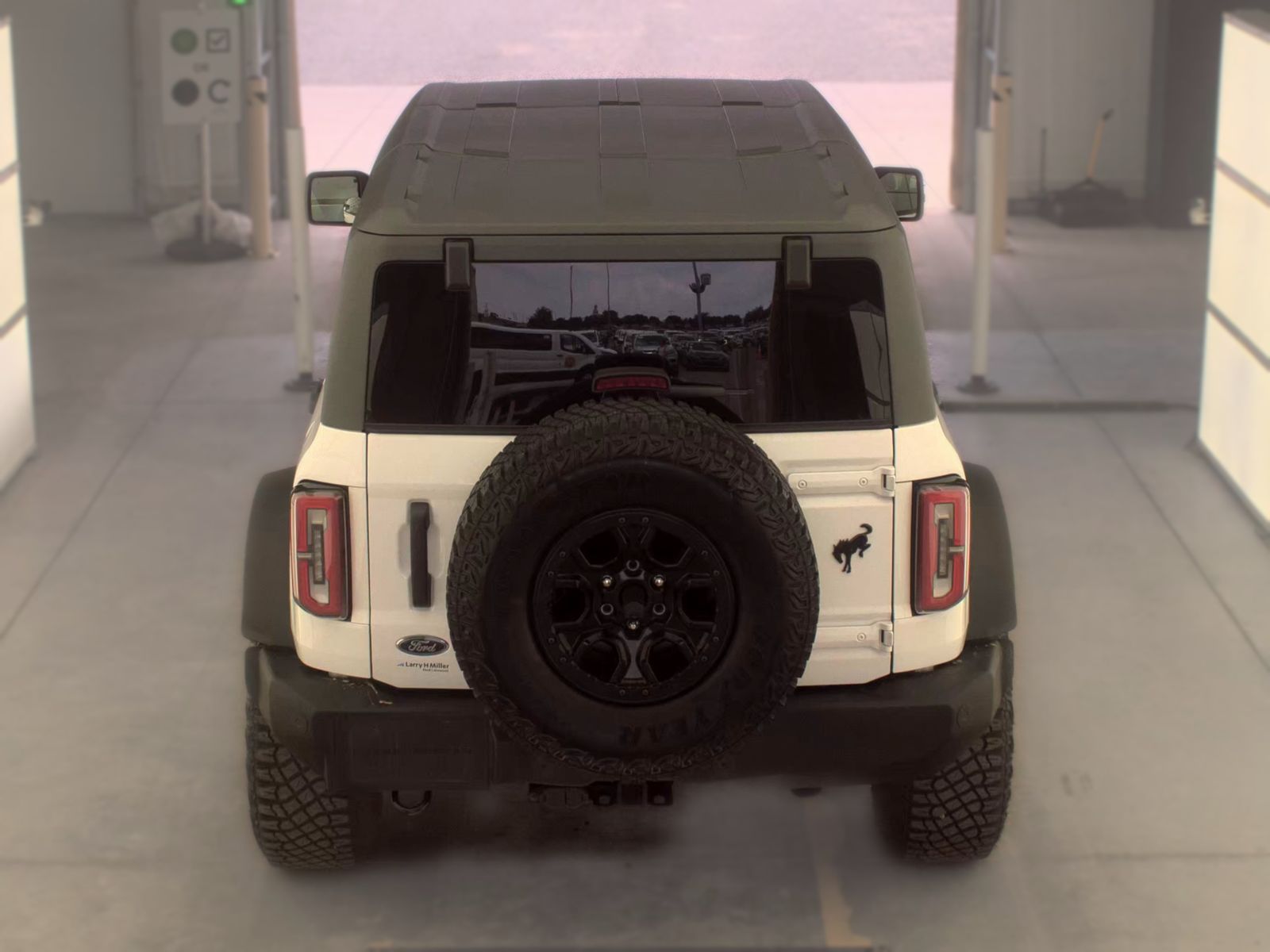 FORD BRONCO - 7