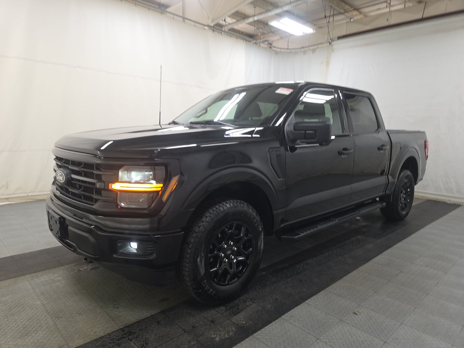 2024 Ford F-150 XLT AWD