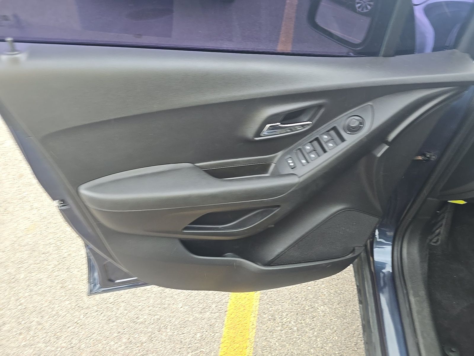 CHEVROLET TRAX - 10