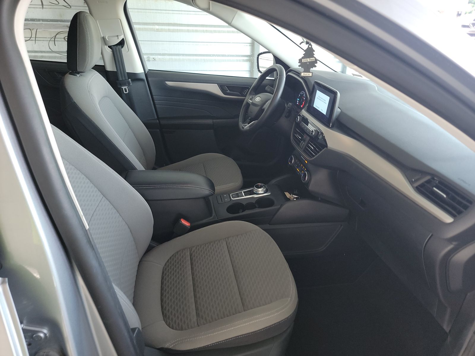 FORD ESCAPE - 9