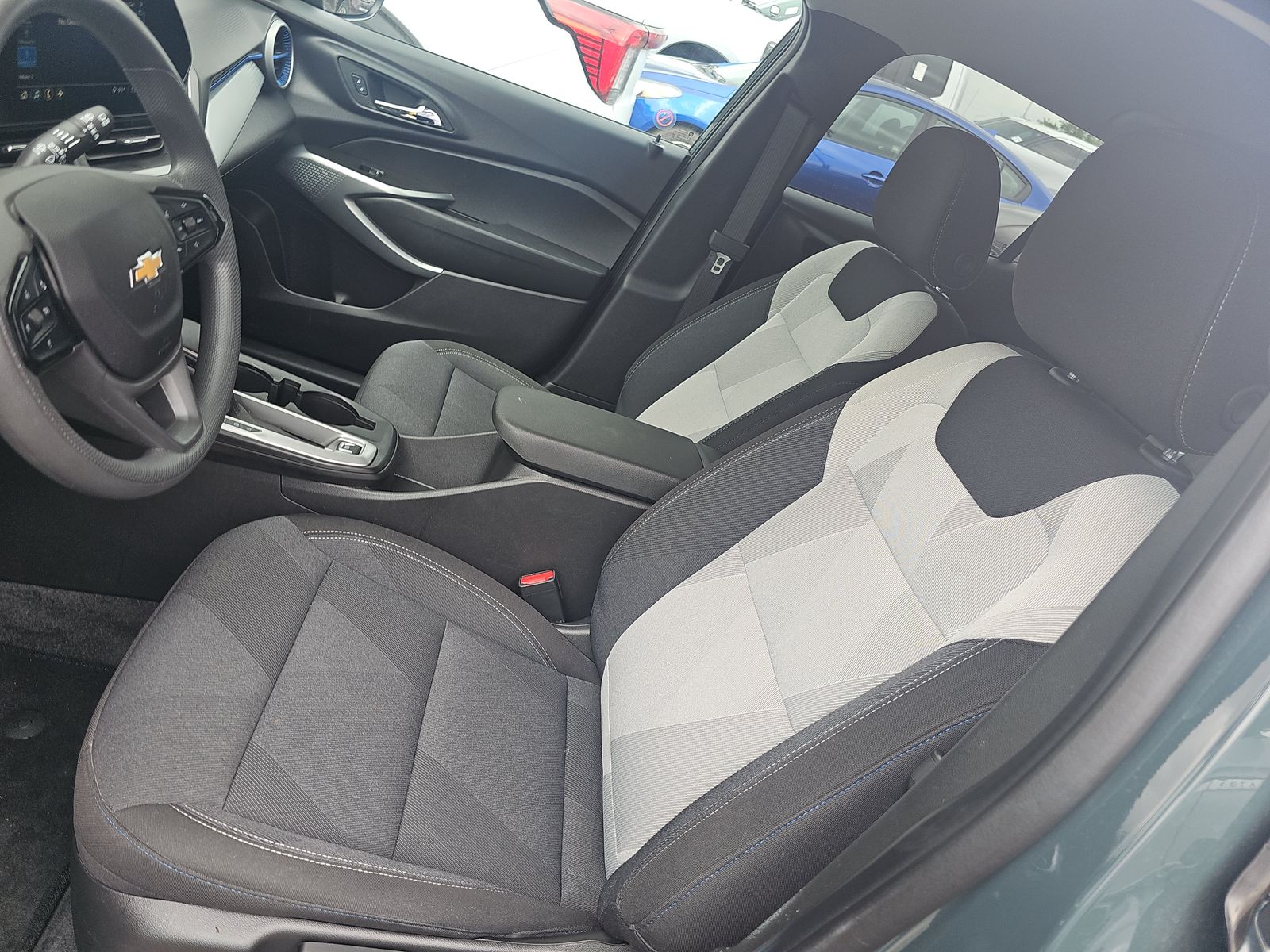CHEVROLET TRAX - 8