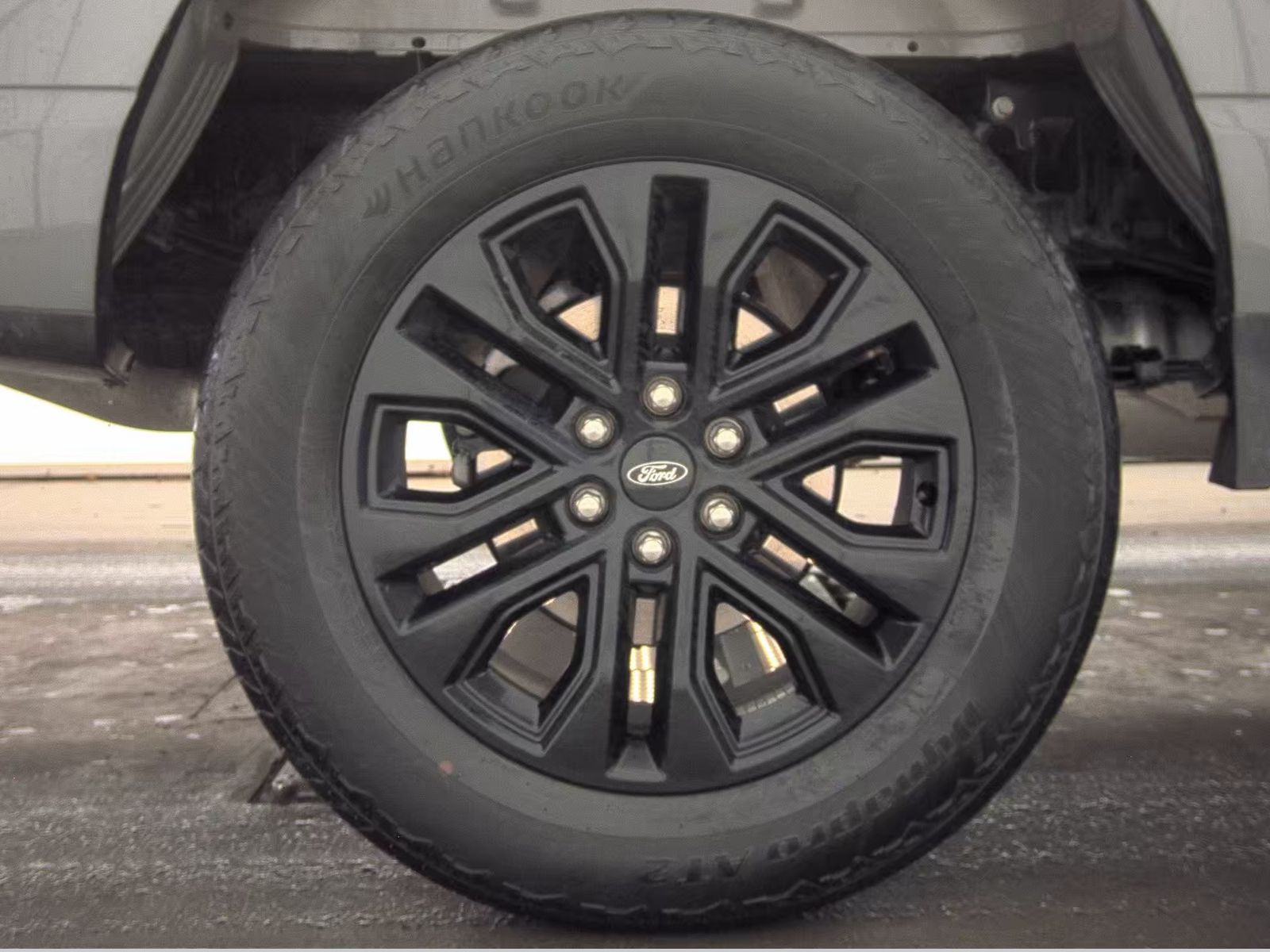 2025 Ford F-150 Hybrid Lariat AWD