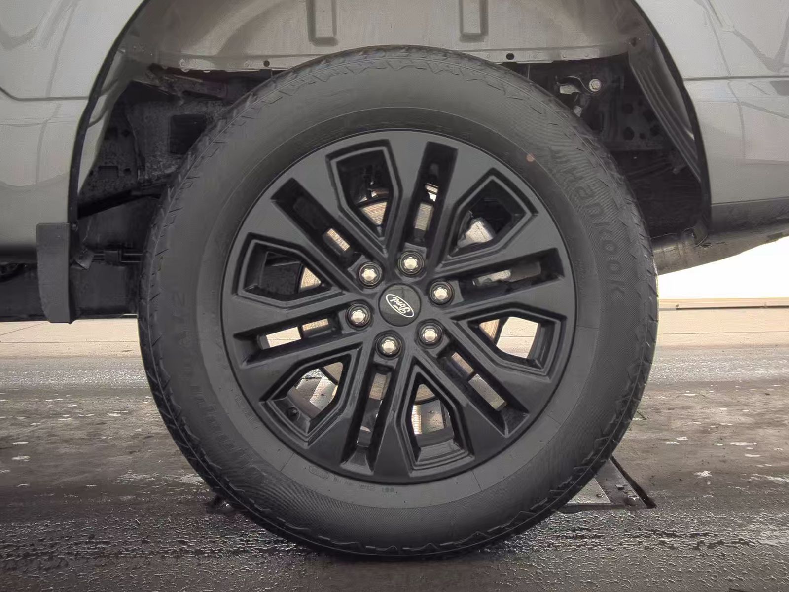 2025 Ford F-150 Hybrid Lariat AWD