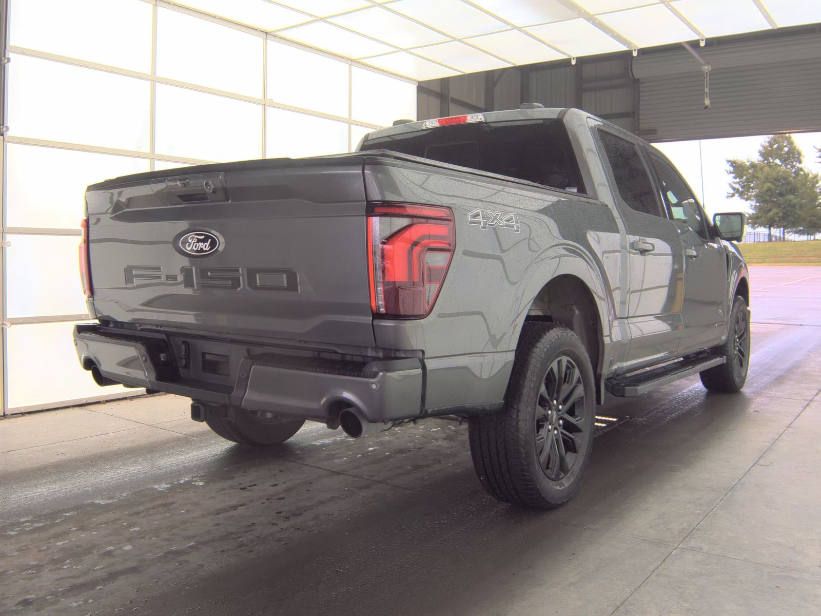 2025 Ford F-150 Hybrid Lariat AWD