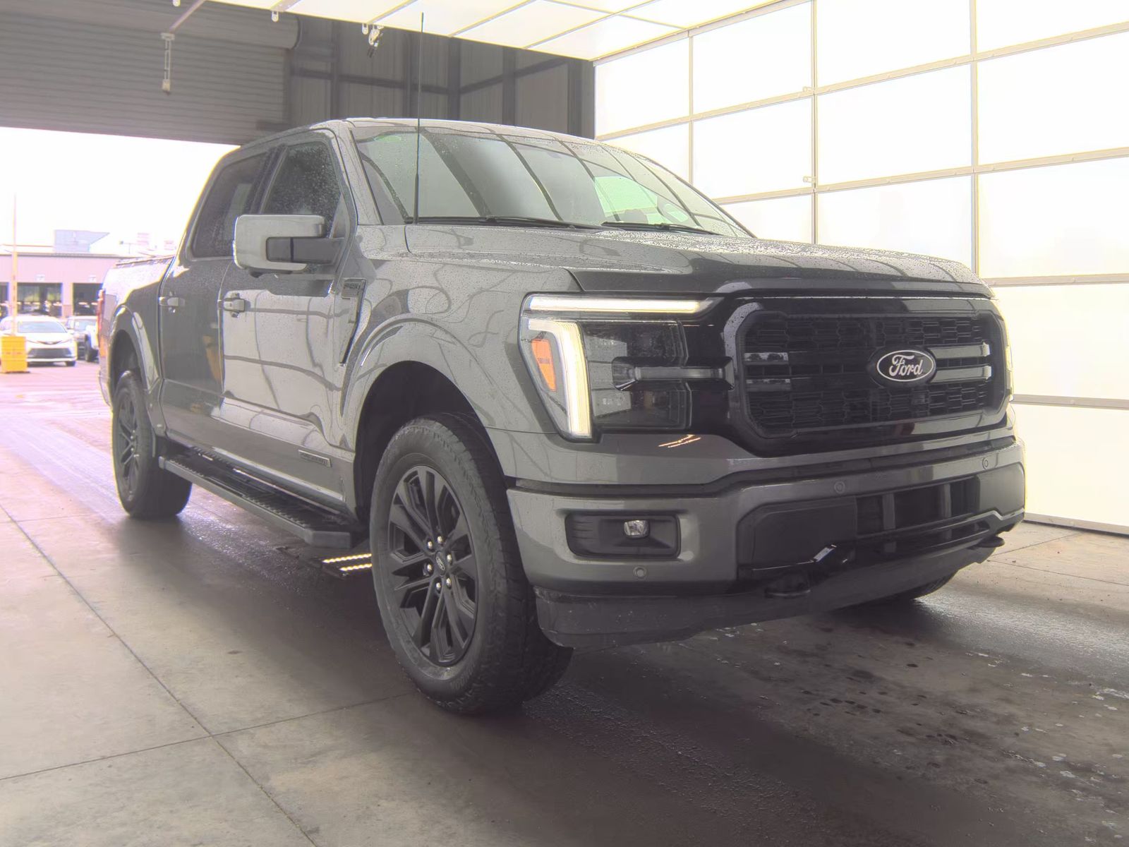 2025 Ford F-150 Hybrid Lariat AWD