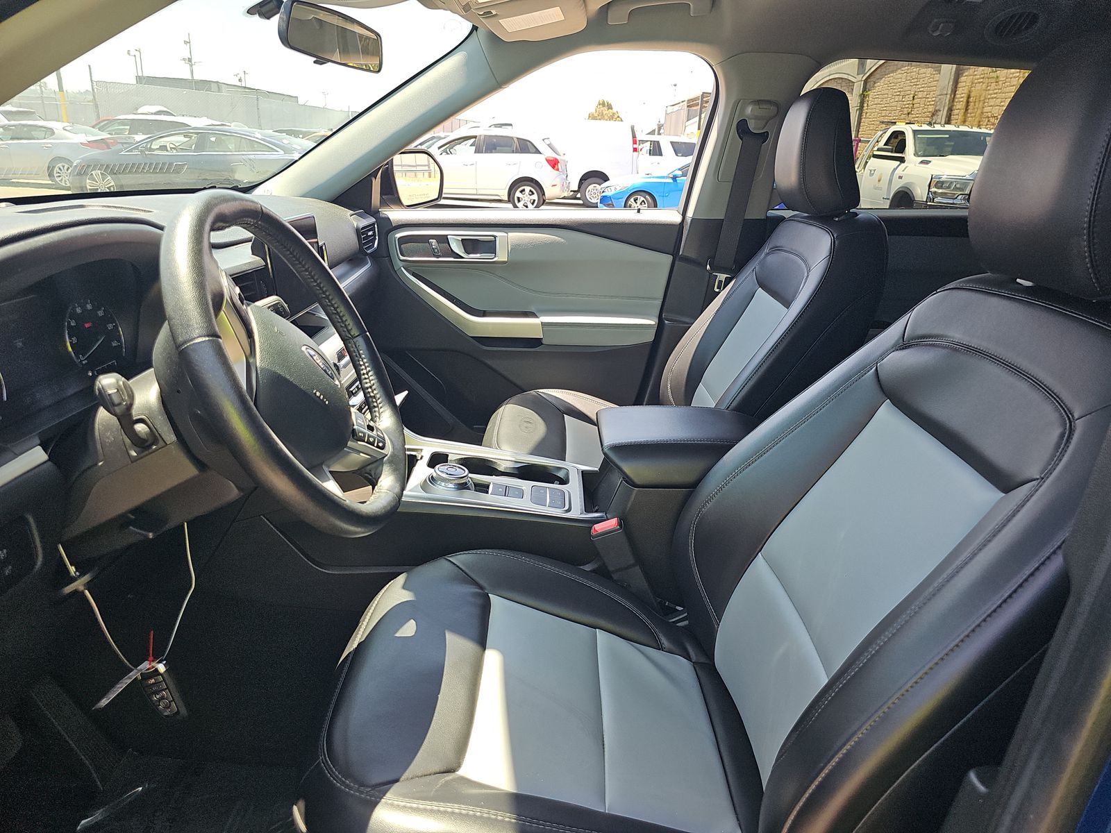 FORD EXPLORER - 8