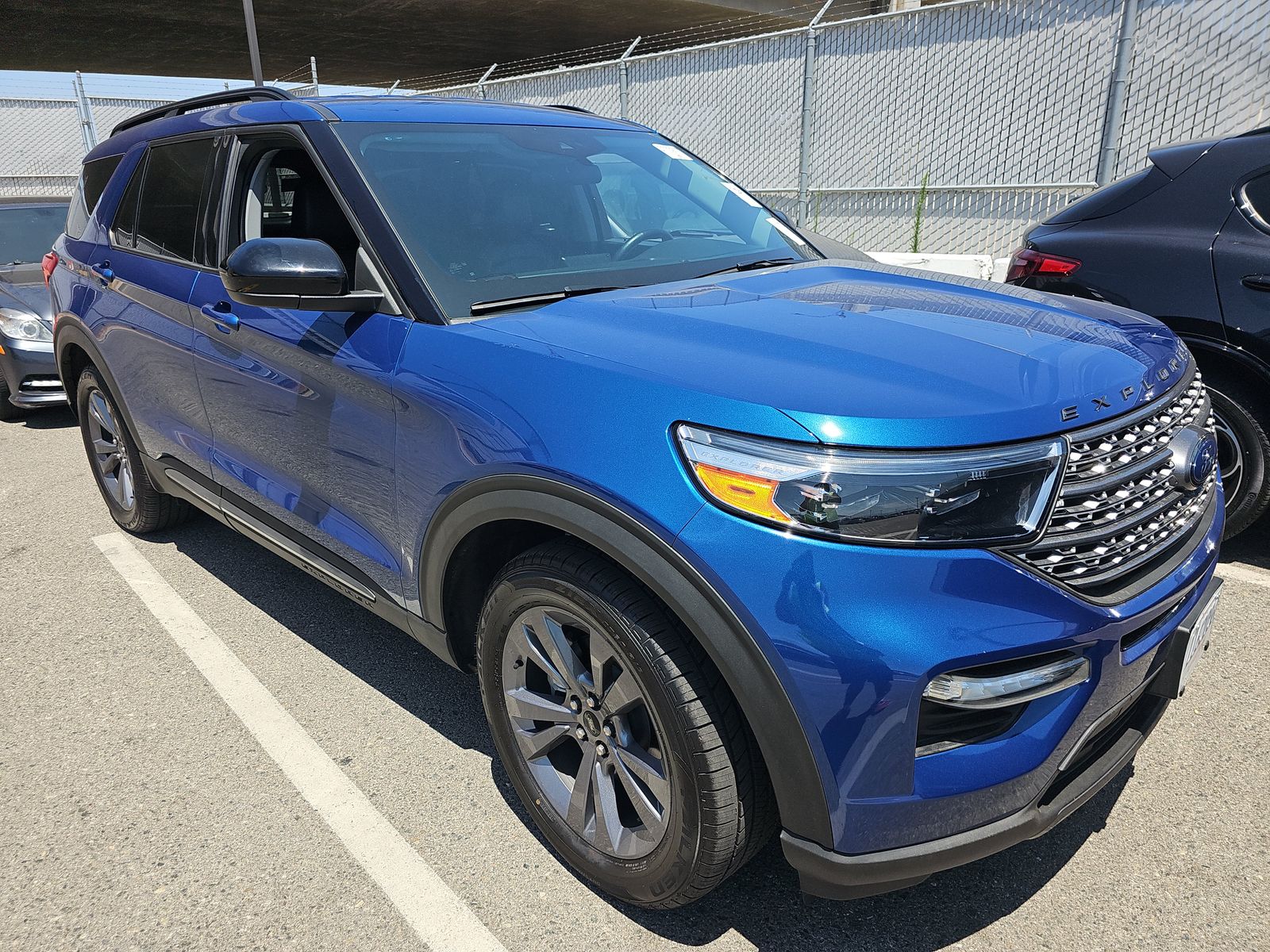FORD EXPLORER - 4
