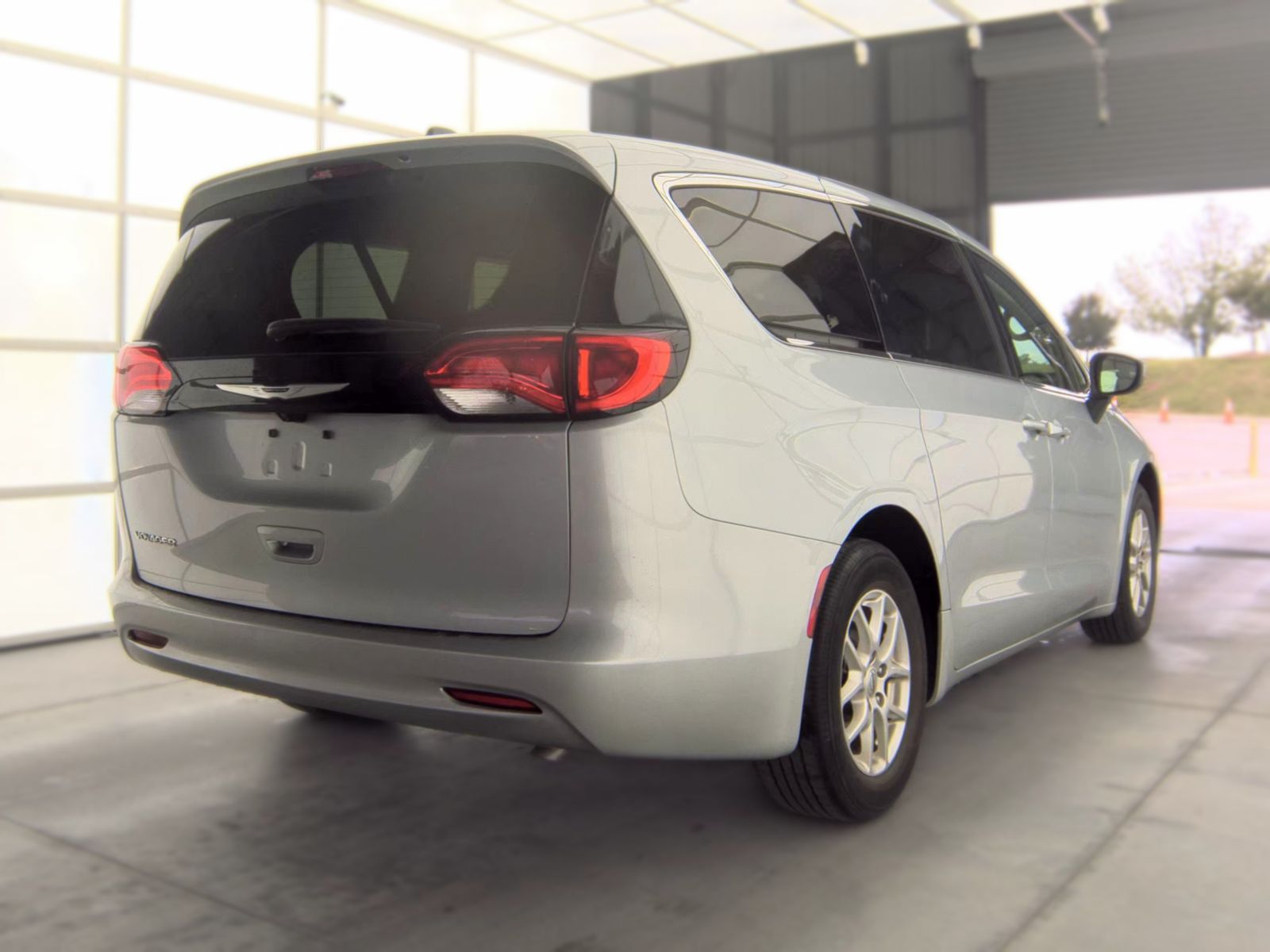 CHRYSLER VOYAGER - 6