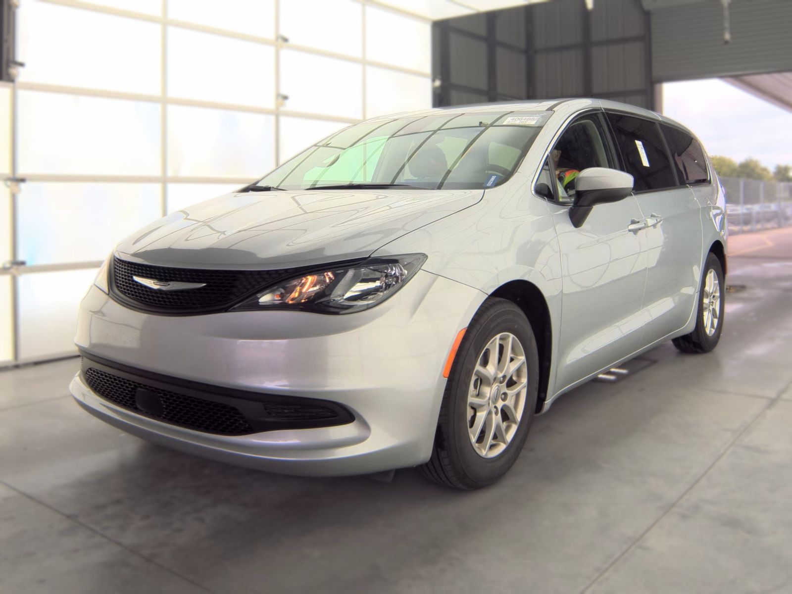 CHRYSLER VOYAGER - 1