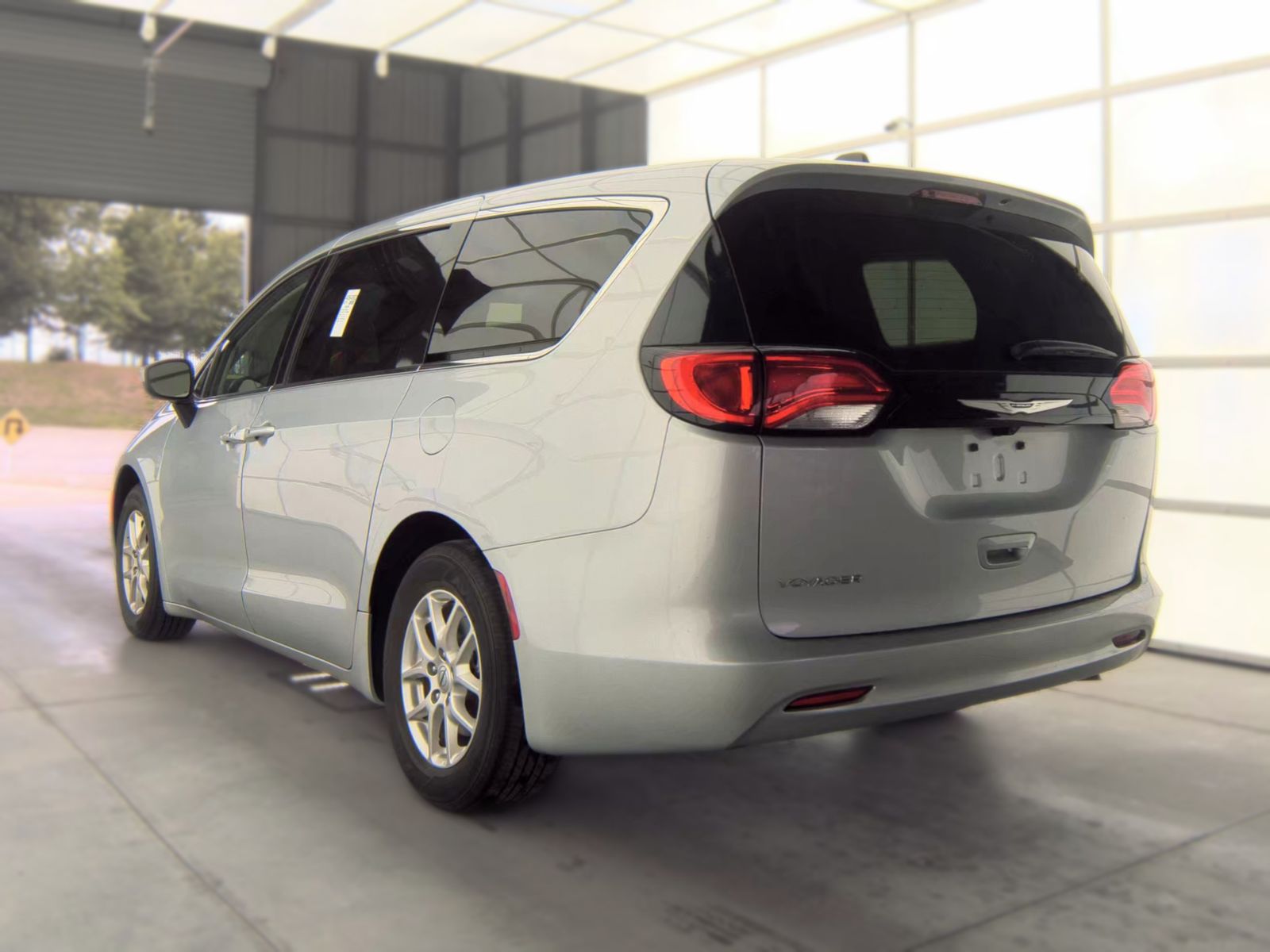 CHRYSLER VOYAGER - 9
