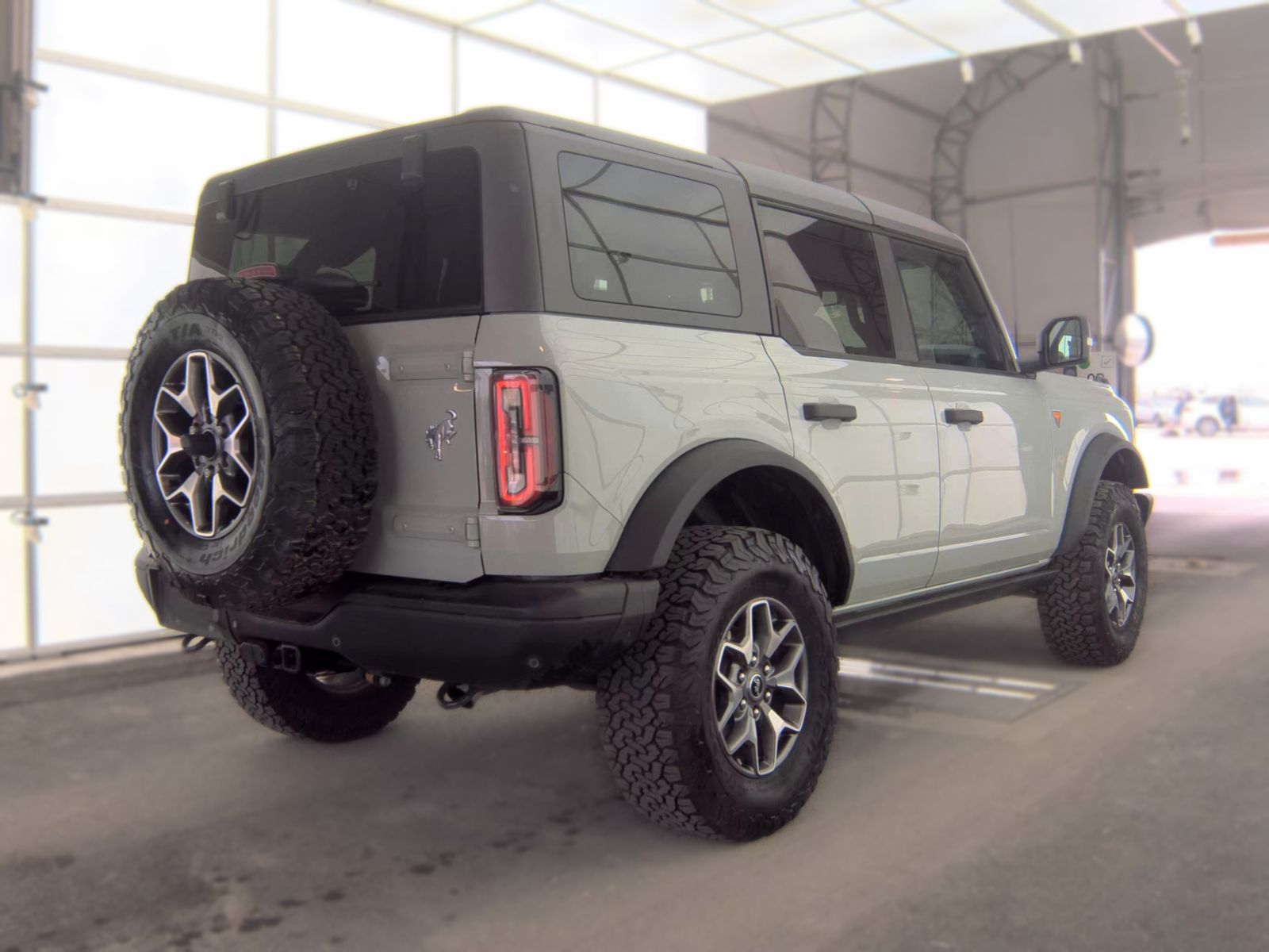 FORD BRONCO - 6
