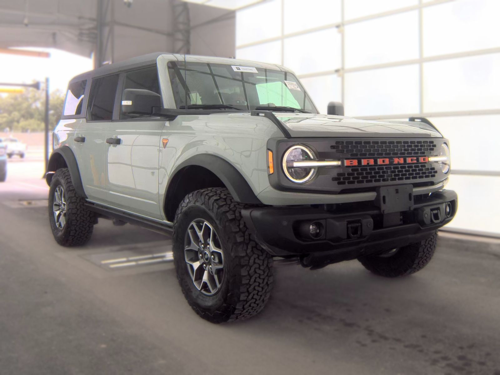 FORD BRONCO - 5