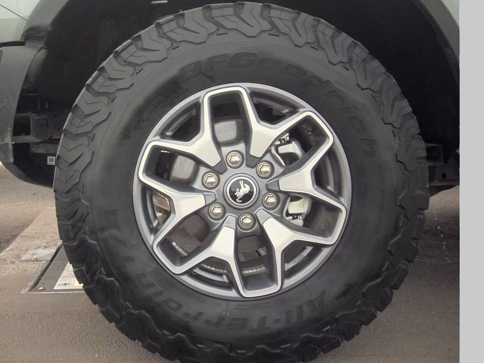 FORD BRONCO - 10