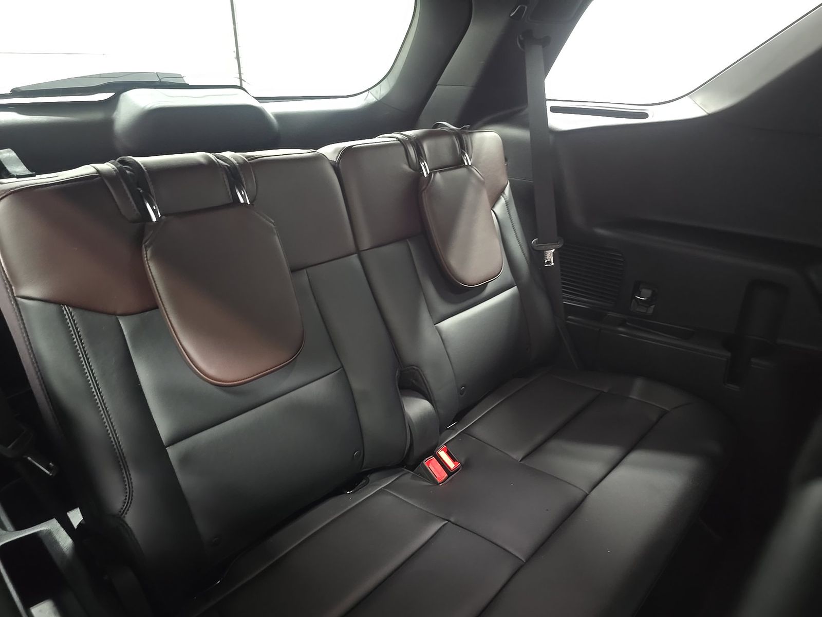 2023 Ford Explorer Platinum AWD
