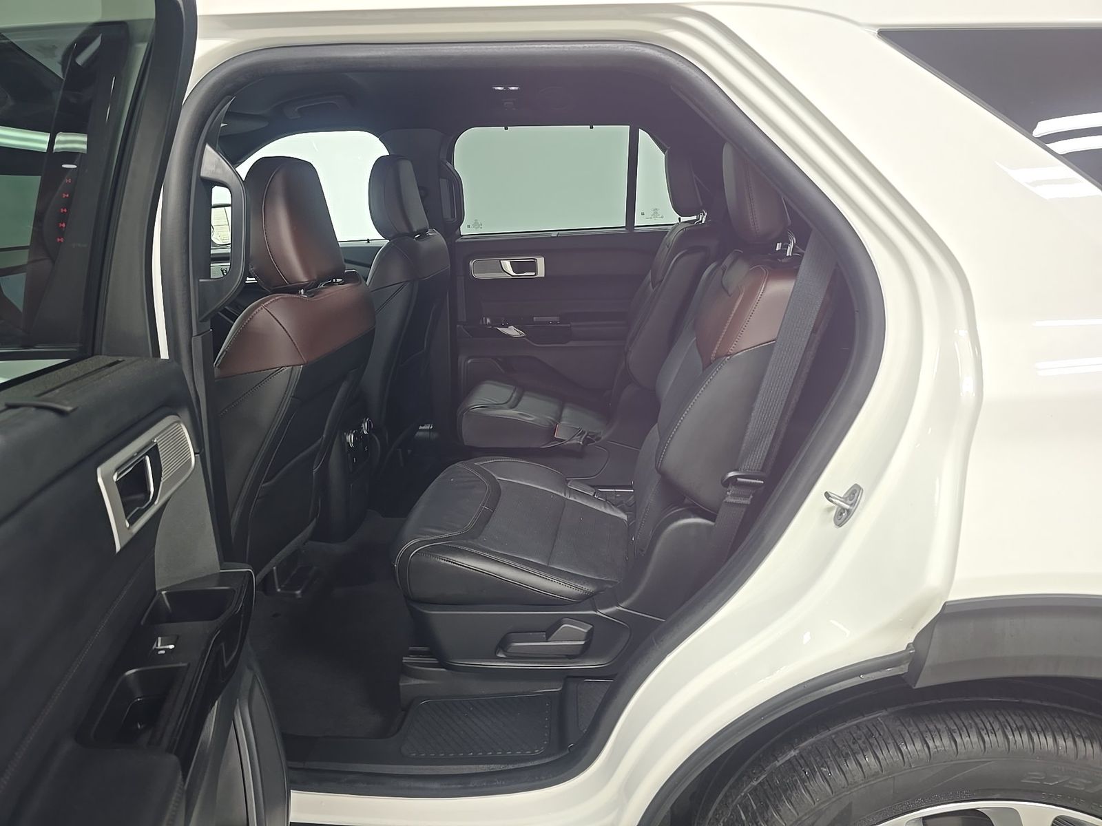 2023 Ford Explorer Platinum AWD