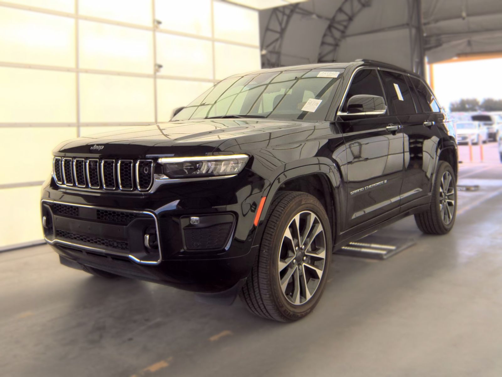 2023 Jeep Grand Cherokee Overland AWD