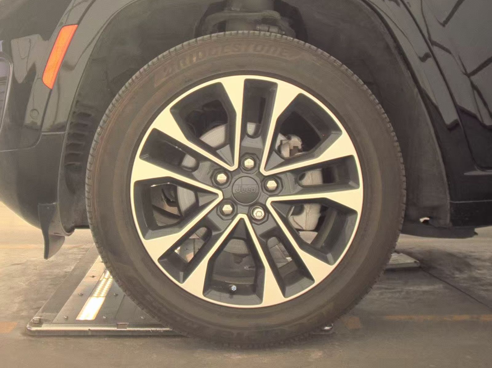 2023 Jeep Grand Cherokee Overland AWD