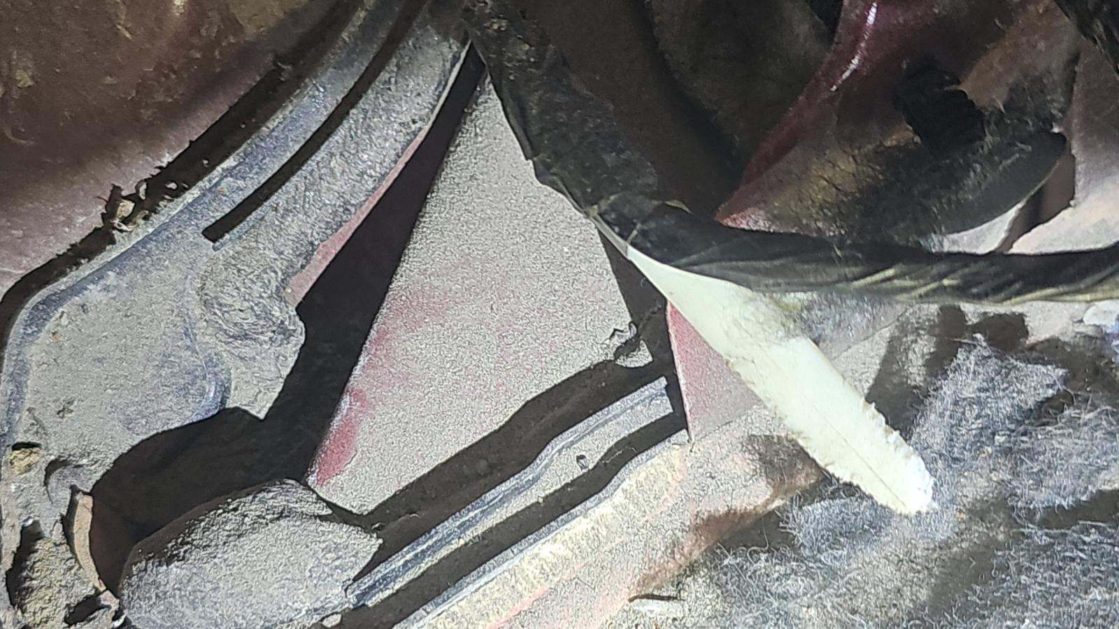 Trunk Floor/Tirewell