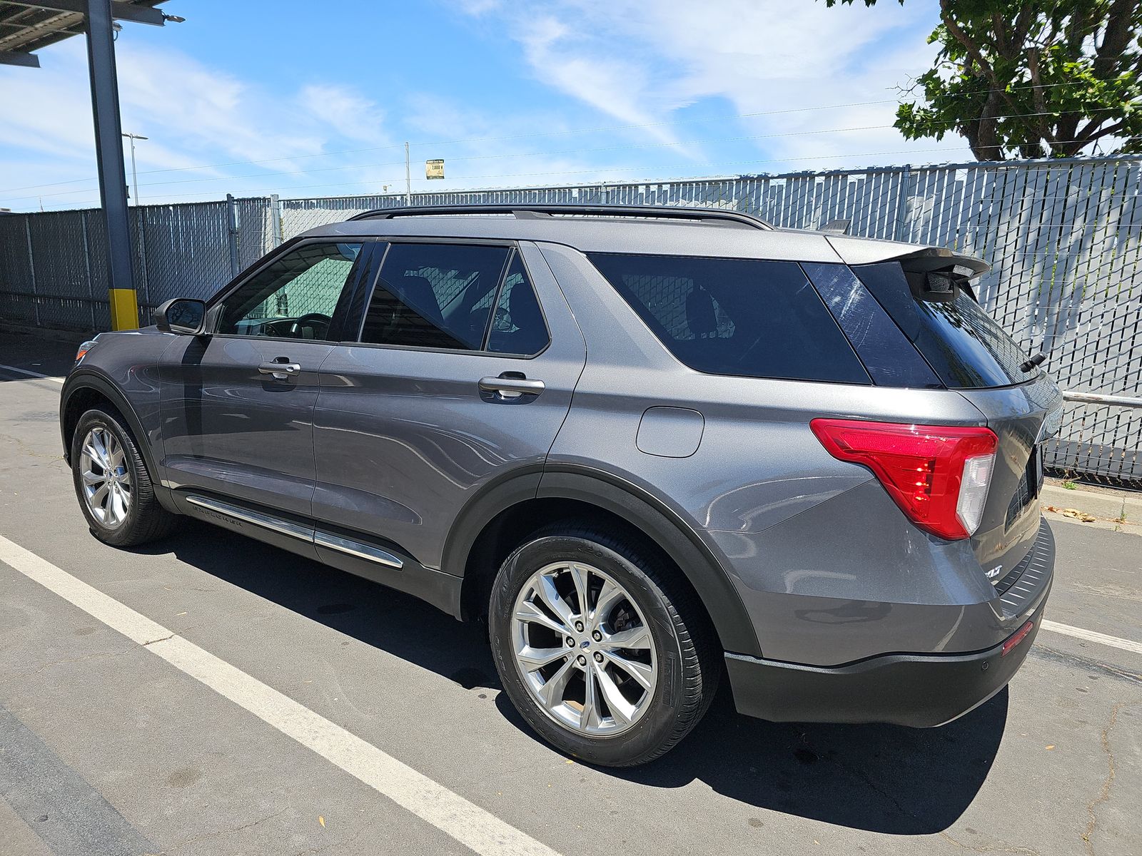FORD EXPLORER - 7