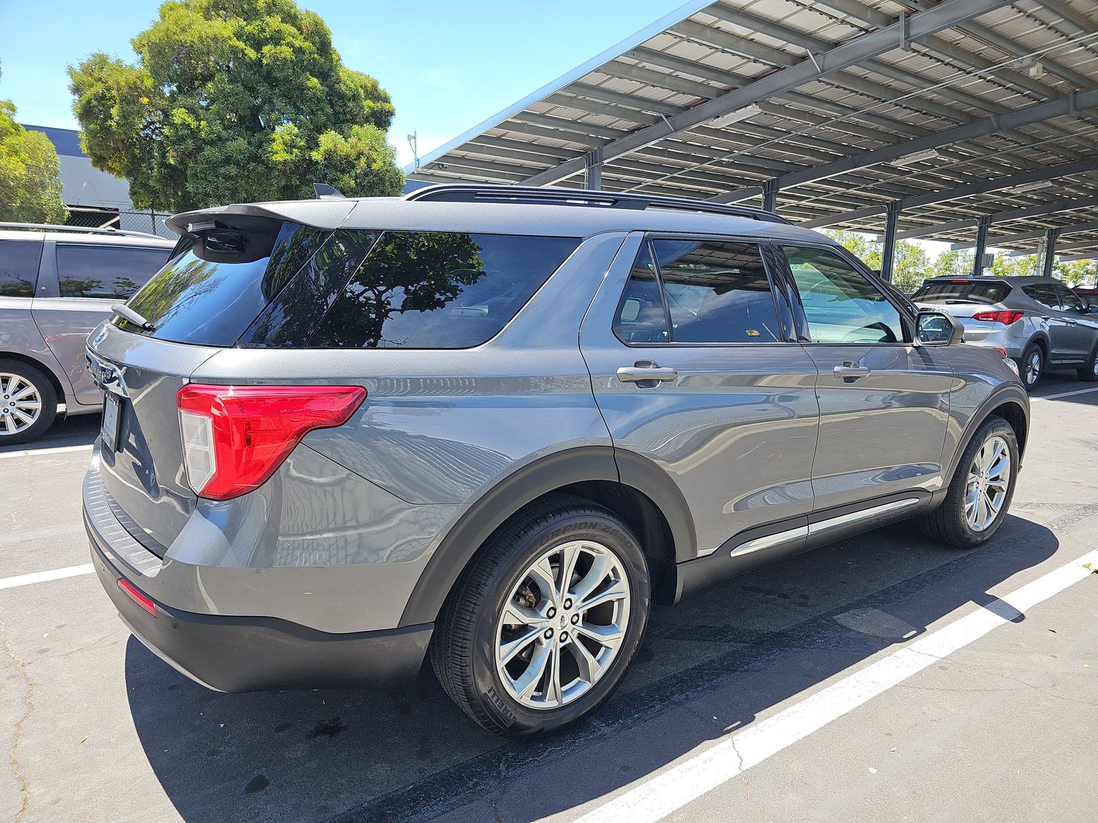 FORD EXPLORER - 5