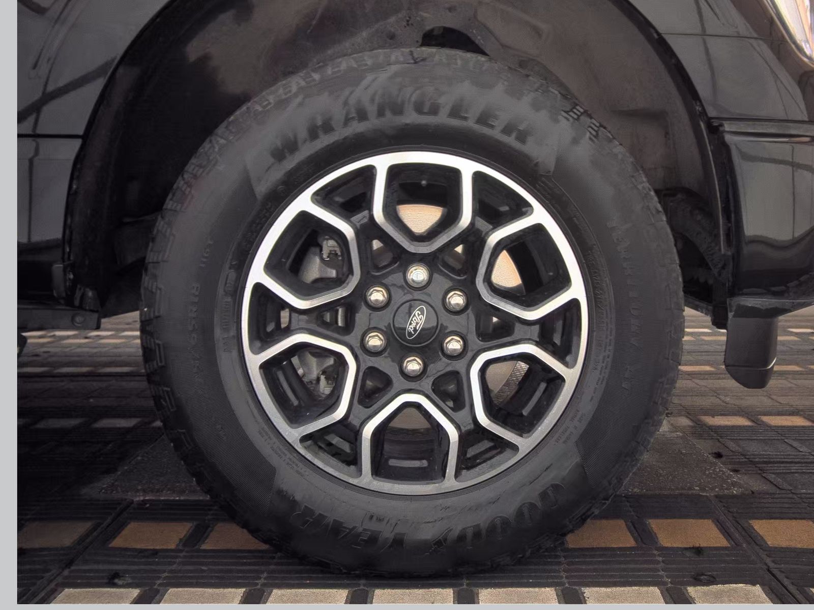 2023 Ford F-150 XLT AWD