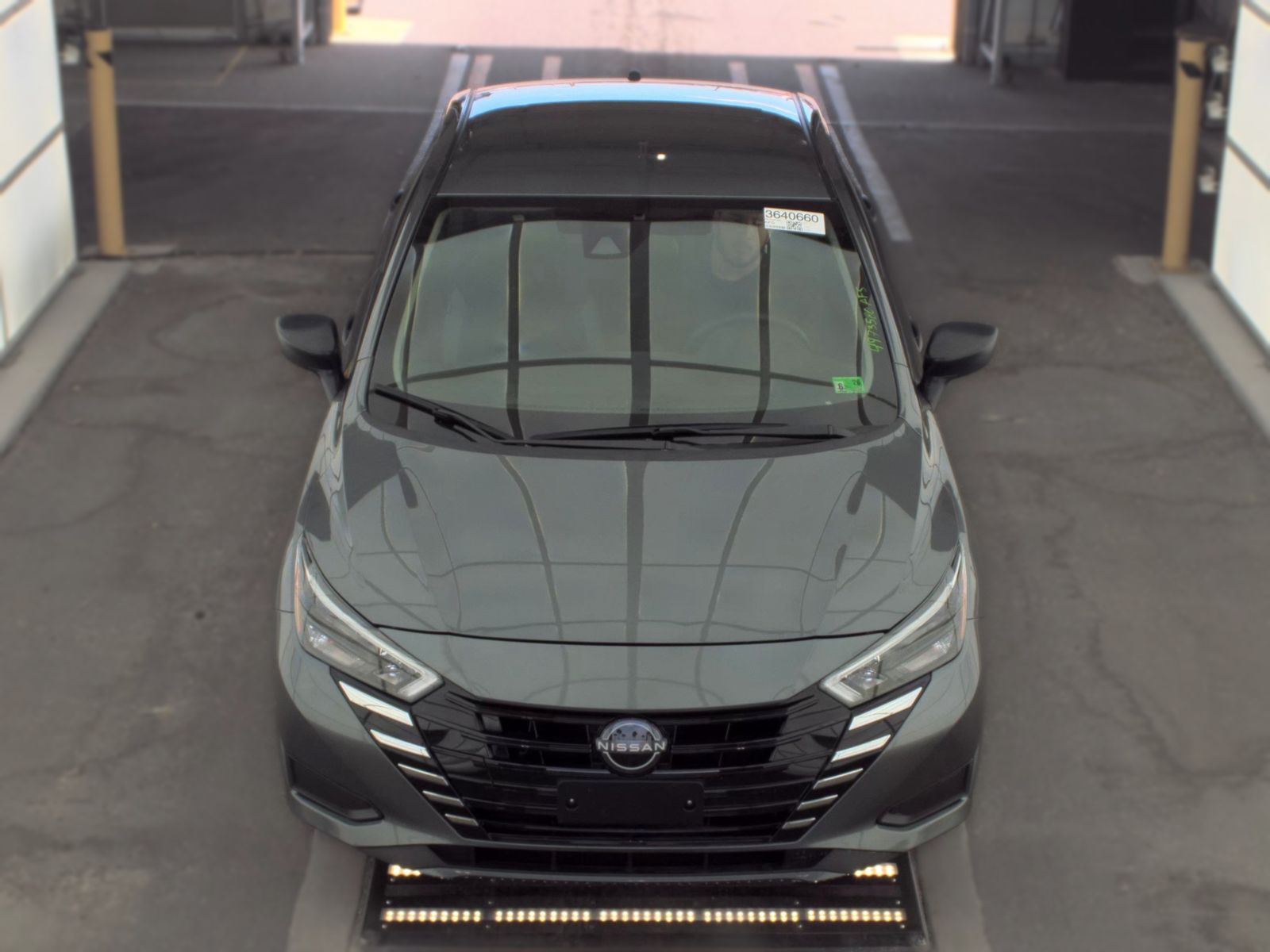 NISSAN VERSA - 3