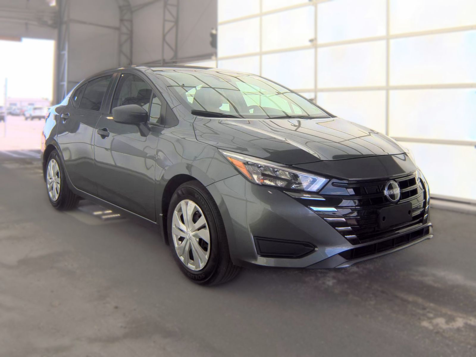 NISSAN VERSA - 5