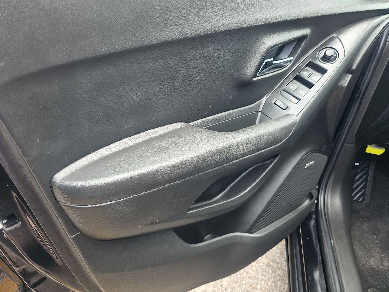 CHEVROLET TRAX - 10