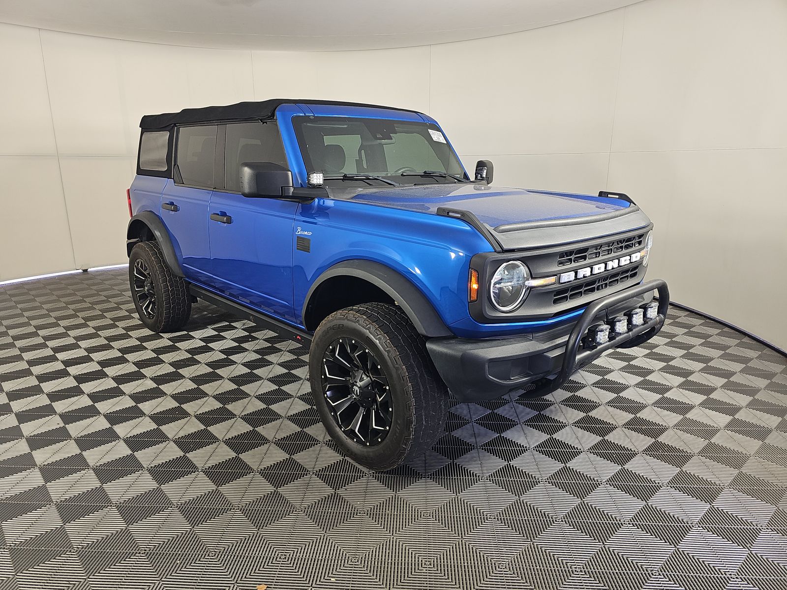 FORD BRONCO - 4