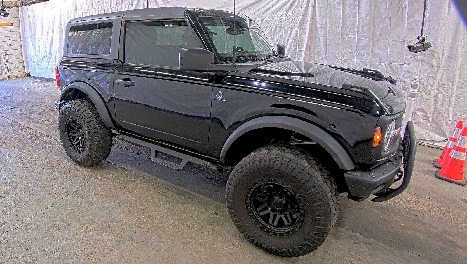 FORD BRONCO - 4