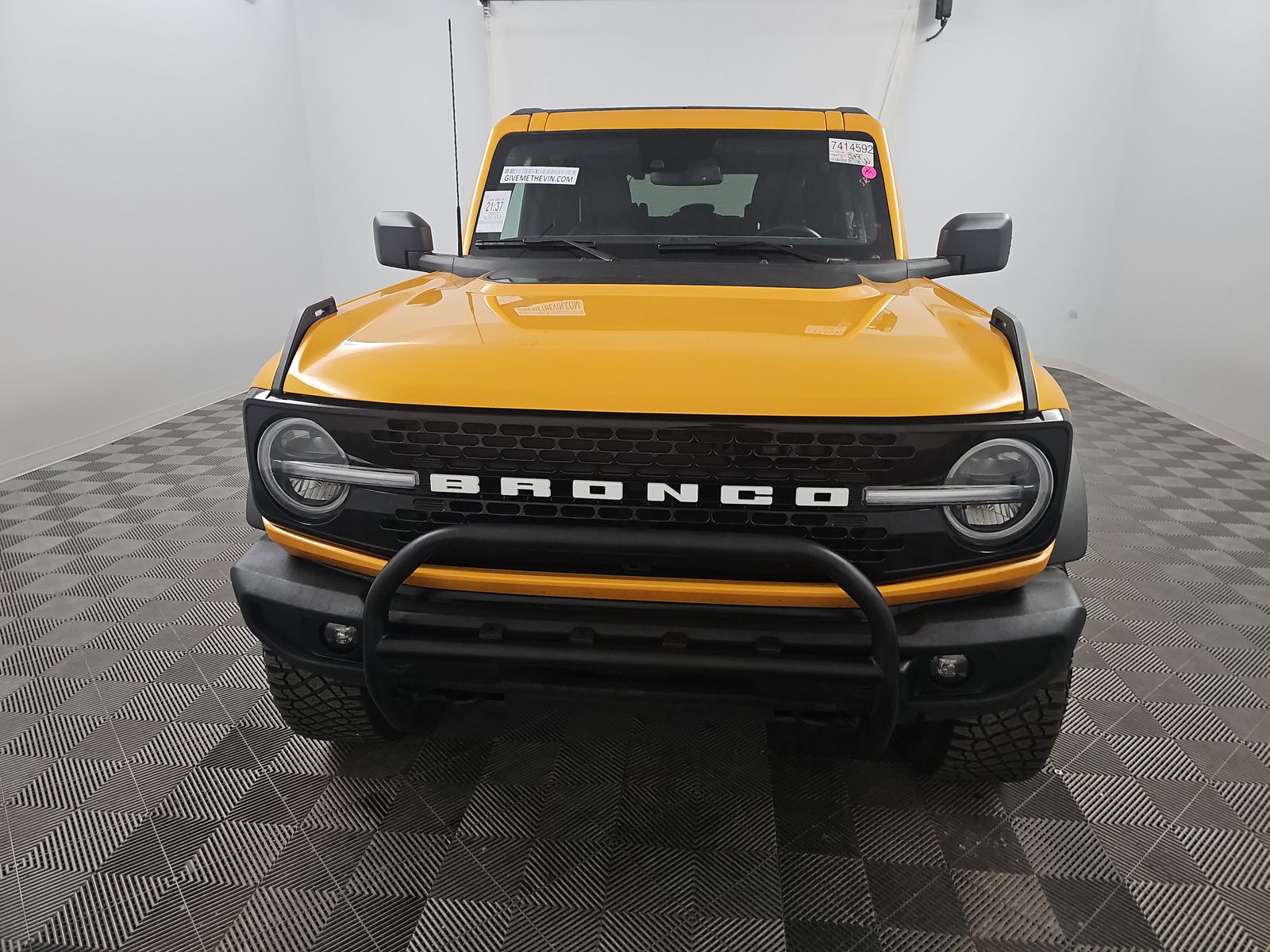 FORD BRONCO - 3